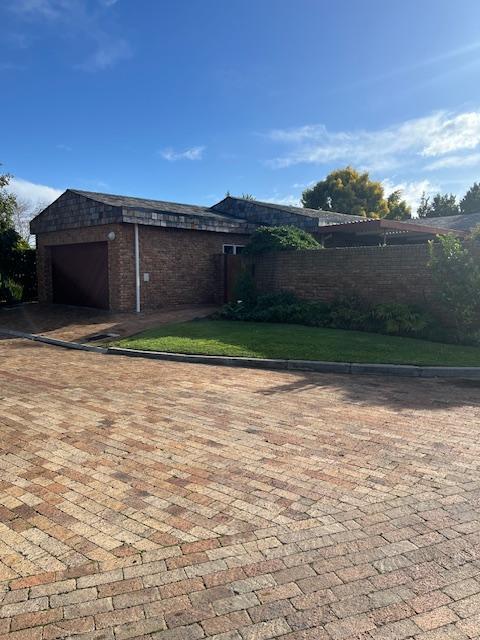 3 Bedroom Property for Sale in Somerset West Western Cape